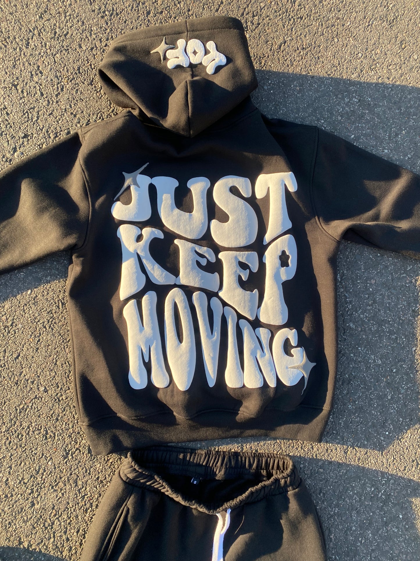 “JUST KEEP MOVING” HOODIE